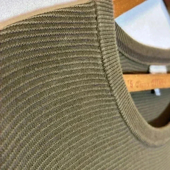 Bench Men's XL Long Sleeve Shirt  Fall Hike Warm Layer Cozy Olive Green Henley - Picture 4 of 6